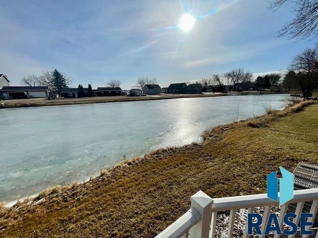 1392 S Lake Dr Drive, Watertown, SD 57201