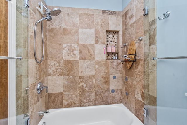 1019 Division Street, Oak Park, IL 60302