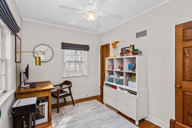 1019 Division Street, Oak Park, IL 60302