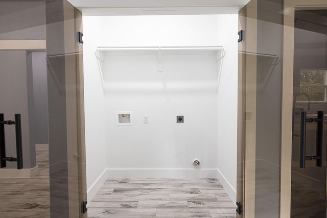 3507 Sam Houston Road, Willis, TX 77378