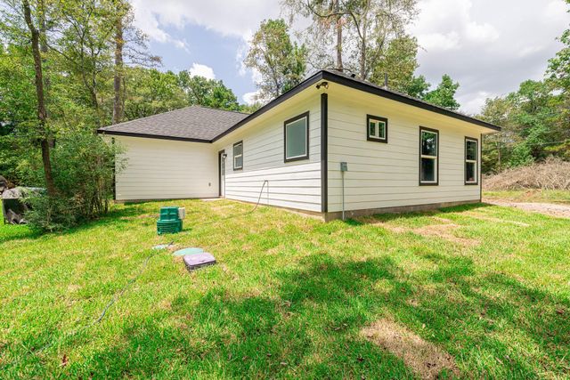 3507 Sam Houston Road, Willis, TX 77378