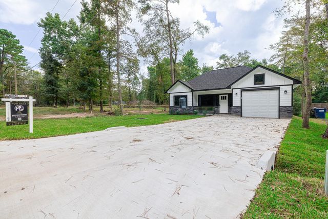 3507 Sam Houston Road, Willis, TX 77378