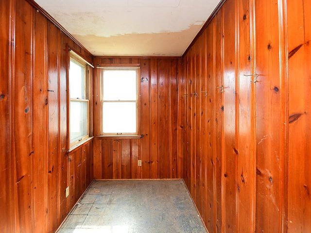 1034 S 14Th Street, Lincoln, NE 68508