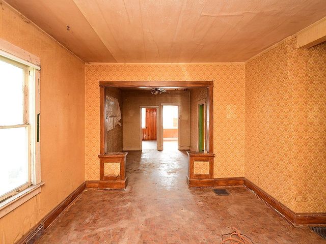 1034 S 14Th Street, Lincoln, NE 68508