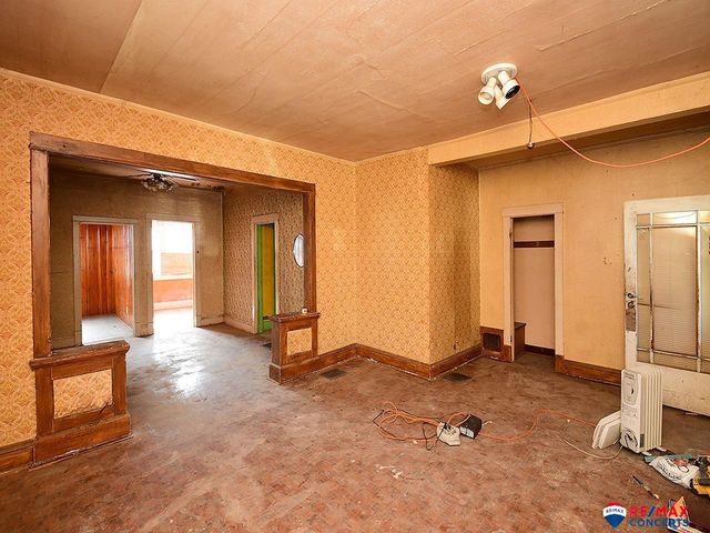 1034 S 14Th Street, Lincoln, NE 68508