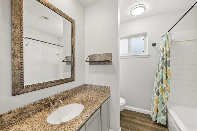 411 Dogwood Circle, Friendswood, TX 77546