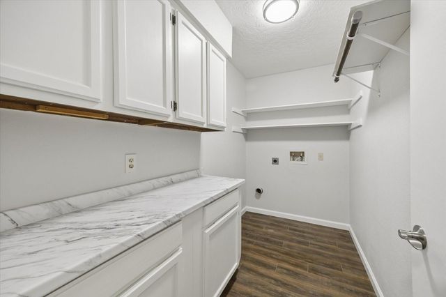411 Dogwood Circle, Friendswood, TX 77546