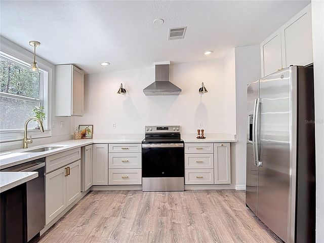 17420 THOMAS BOULEVARD, Hudson, FL 34667