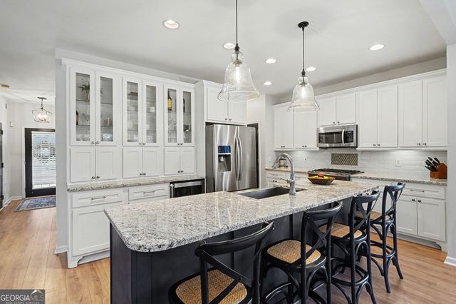 3060 Woodbridge Lane, Canton, GA 30114