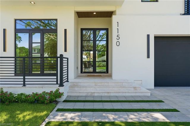 1150 8th TER N, Naples, FL 34102