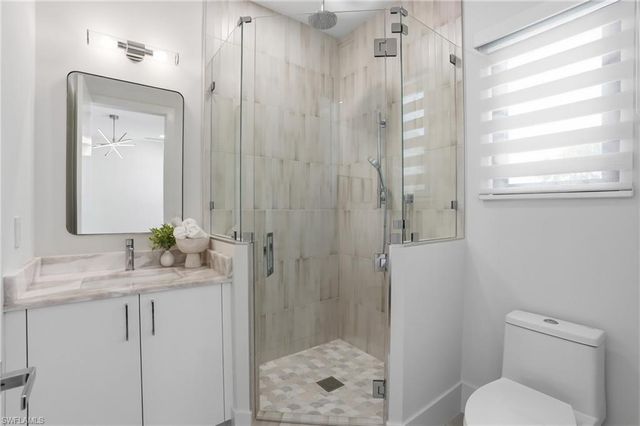 1150 8th TER N, Naples, FL 34102