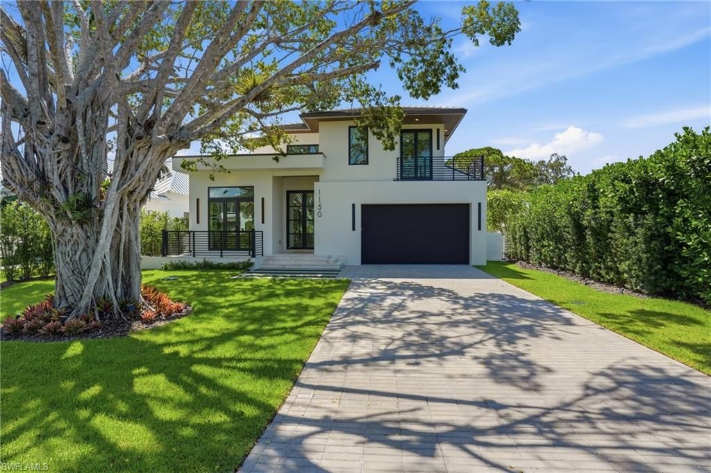 1150 8th TER N, Naples, FL 34102