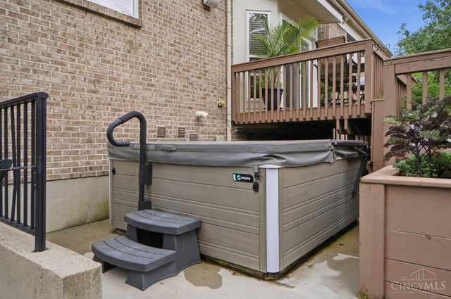 8603 Kempton Lane, Hamilton Twp, OH 45039