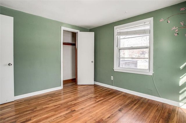 215 W North Avenue, Belton, MO 64012