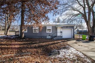 215 W North Avenue, Belton, MO 64012