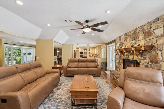 1041 NORTHERN WAY, Winter Springs, FL 32708