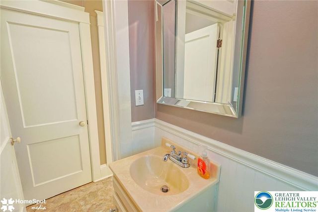 522 West Lafayette Street, Easton, PA 18042