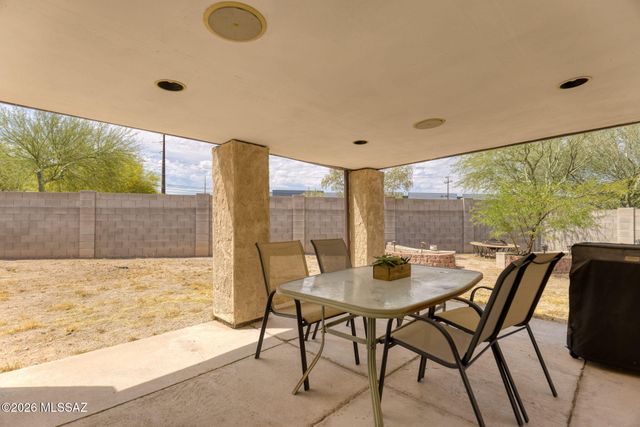3894 E Bright View Street, Tucson, AZ 85706