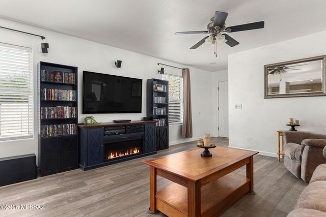 3894 E Bright View Street, Tucson, AZ 85706