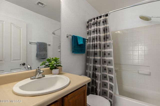 3894 E Bright View Street, Tucson, AZ 85706