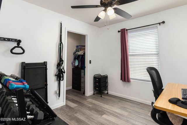 3894 E Bright View Street, Tucson, AZ 85706