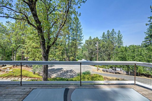 11575 Marilyn Ct, Grass Valley, CA 95949