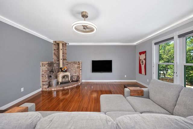 11575 Marilyn Ct, Grass Valley, CA 95949