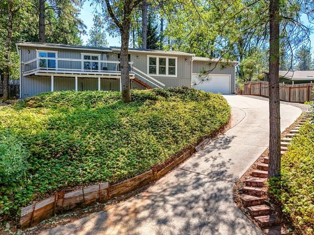 11575 Marilyn Ct, Grass Valley, CA 95949