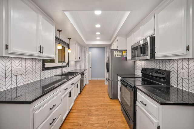 11575 Marilyn Ct, Grass Valley, CA 95949