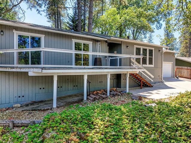 11575 Marilyn Ct, Grass Valley, CA 95949