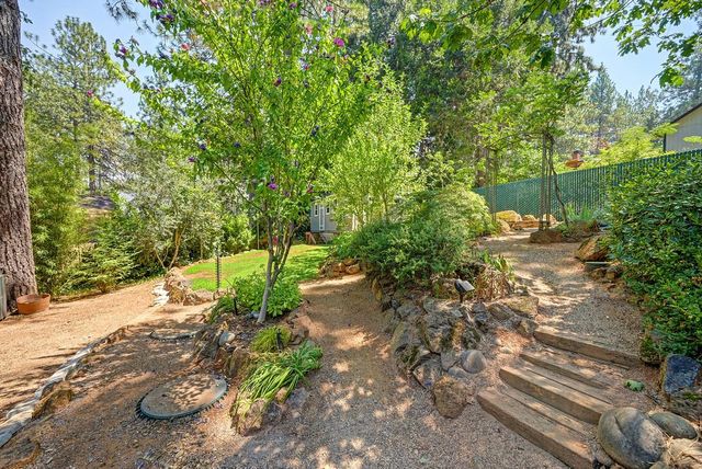 11575 Marilyn Ct, Grass Valley, CA 95949
