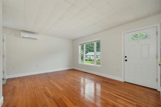 34 Valley Street, Laconia, NH 03246