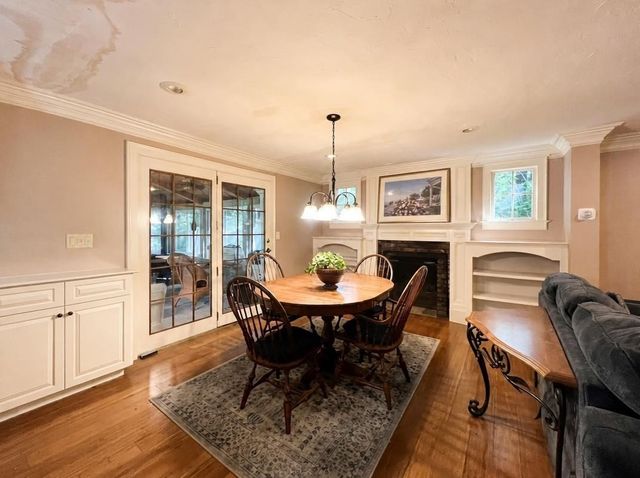 94 Mountain Ave, Pembroke, MA 02359