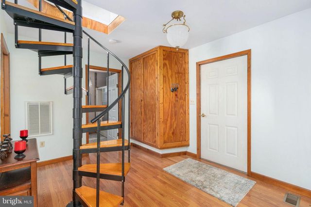 586 JACOBY RD, Louisa, VA 23093