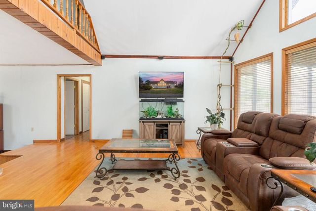 586 JACOBY RD, Louisa, VA 23093