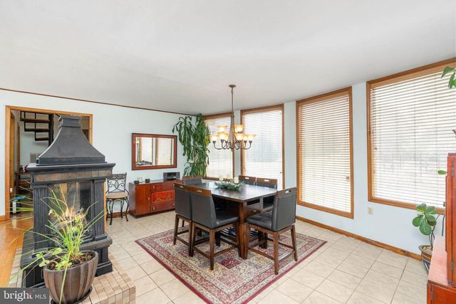 586 JACOBY RD, Louisa, VA 23093