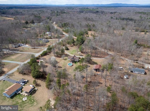 586 JACOBY RD, Louisa, VA 23093