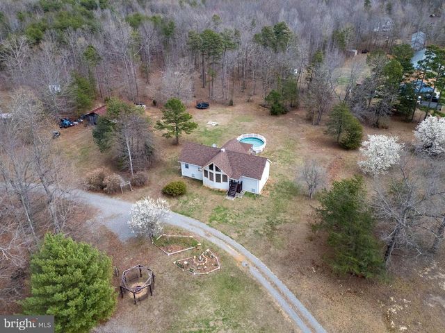 586 JACOBY RD, Louisa, VA 23093