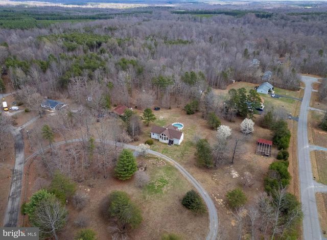 586 JACOBY RD, Louisa, VA 23093