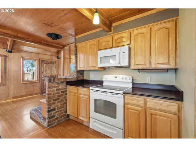 -1 ARTHUR St, Eugene, OR 97405