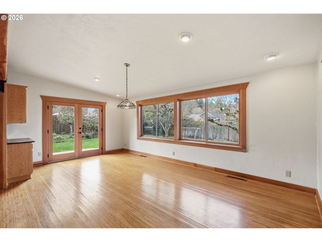 -1 ARTHUR St, Eugene, OR 97405