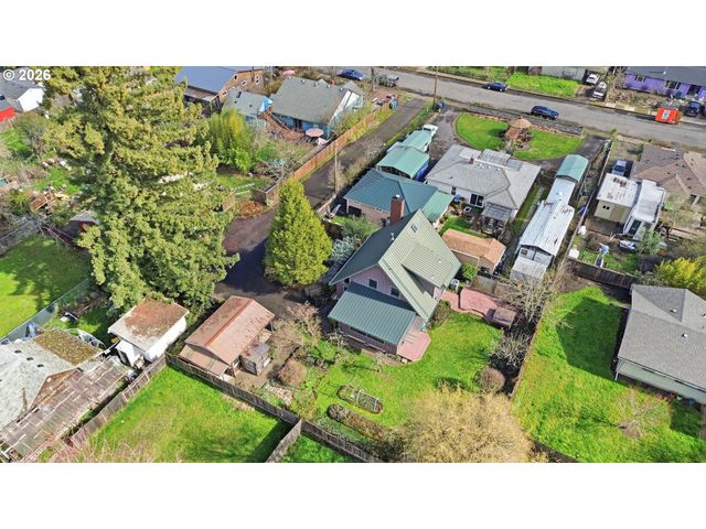 -1 ARTHUR St, Eugene, OR 97405