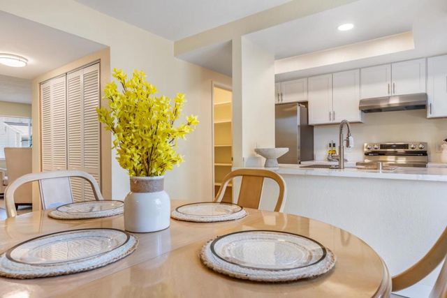 656 Foster Court 2, Hayward, CA 94544