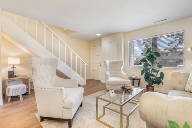 656 Foster Court 2, Hayward, CA 94544
