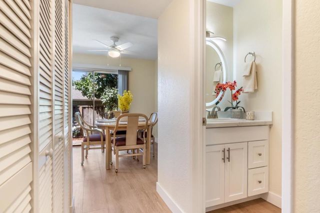 656 Foster Court 2, Hayward, CA 94544