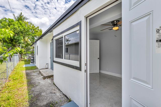 800-802 SW 6th Court, Pompano Beach, FL 33060