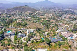 1050 Vista Sierra Drive, El Cajon, CA 92019