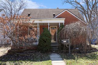 24691 Colgate Street, Dearborn Heights, MI 48125