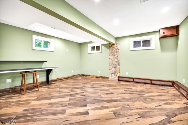 22 Vine St, Nutley Twp., NJ 07110
