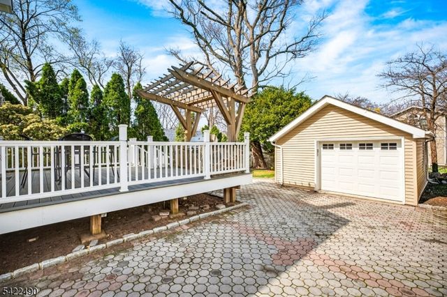 22 Vine St, Nutley Twp., NJ 07110